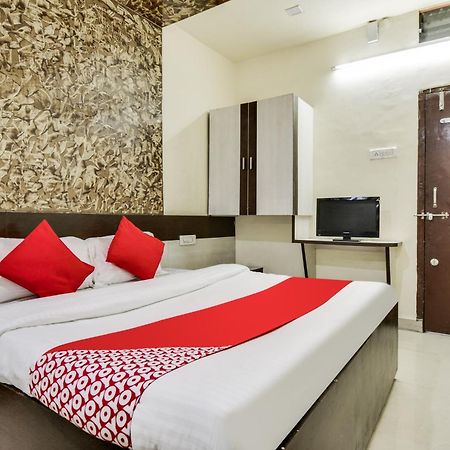 Hotel O Aryan Khāmgaon Eksteriør billede