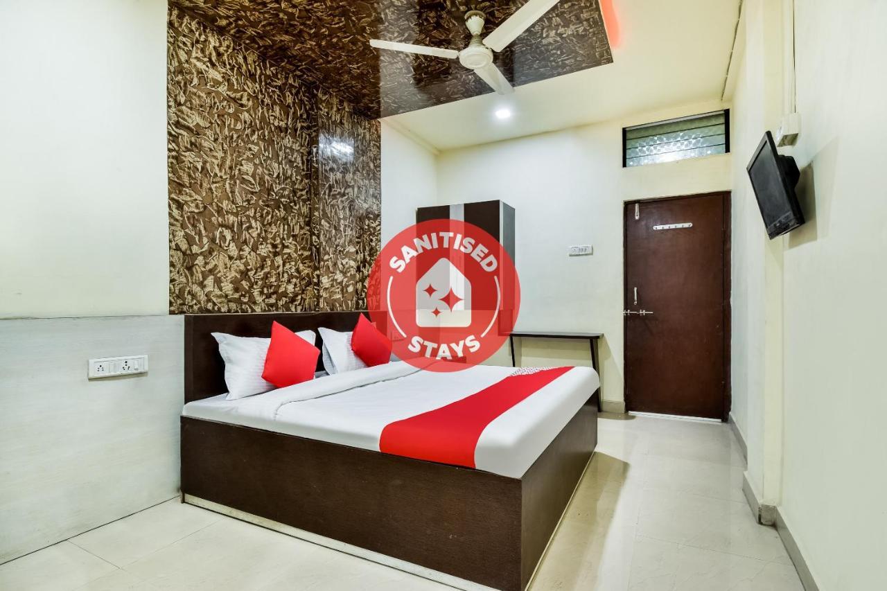 Hotel O Aryan Khāmgaon Eksteriør billede