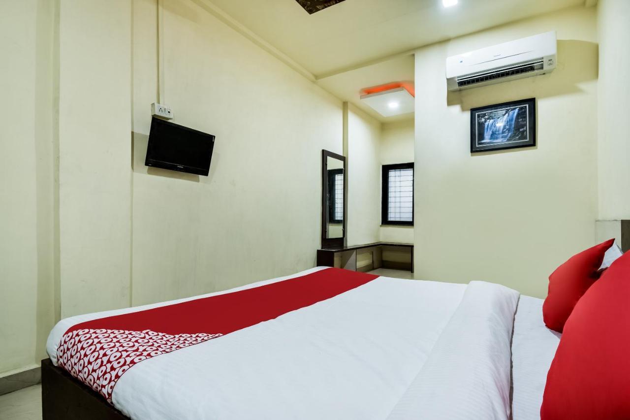 Hotel O Aryan Khāmgaon Eksteriør billede
